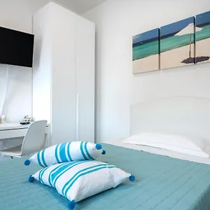 Zuara9room Frühstückspension